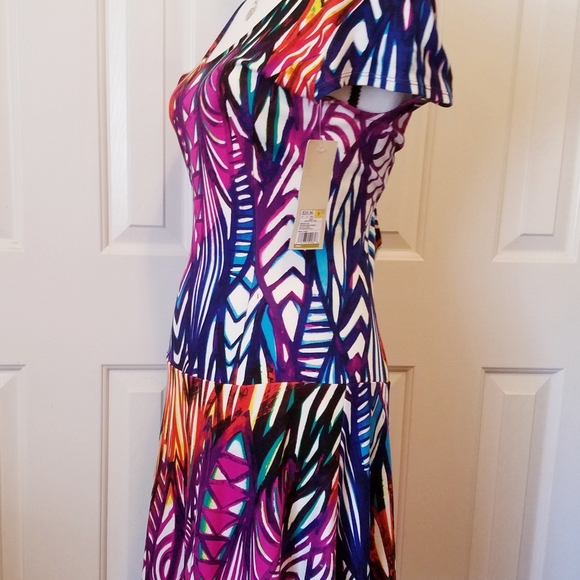 Juniors Dress- Sz S-Colorful Design-New - Picture 2 of 3